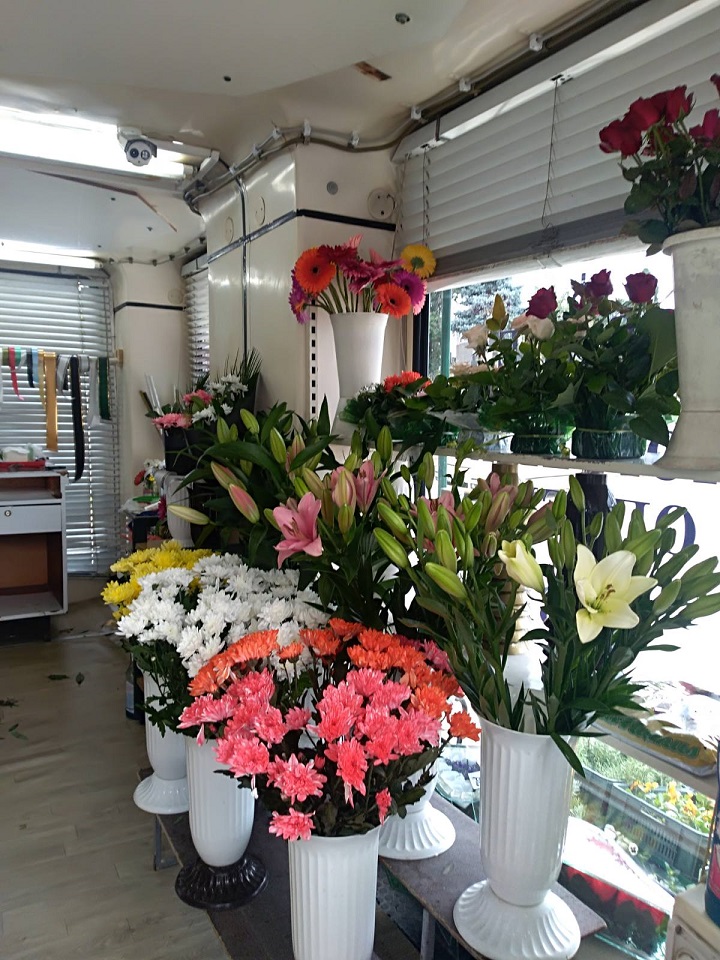 Цвећара ,,Божур” на градском гробљу у Чачку